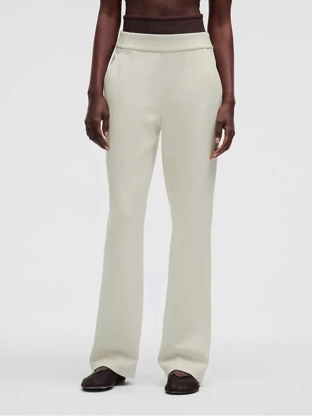 Softstreme High-Rise Straight-Leg Pant
Regular in Bone XXS